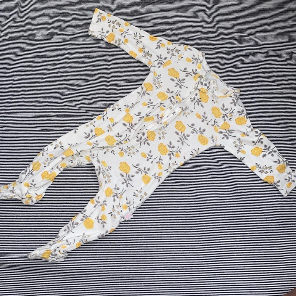 Baby clothes